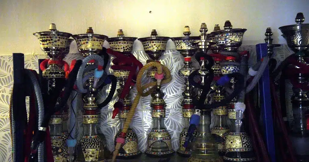 Alibori : la chicha interdite dans les lieux publics, amendes jusqu’à 300 000 FCFA